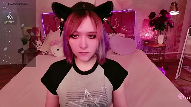 Snapshot of Ketrin_Jones chatting on 01-18-26, 05:17 Ketrin Jones online show from 01-18-26, 05:17