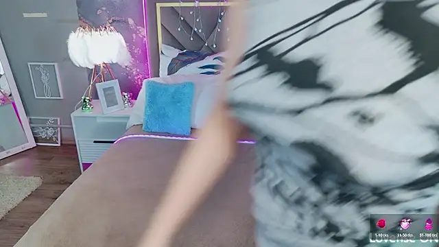 Snapshot of Ketrin_Jones chatting on 03-10-26, 07:24 Ketrin Jones online show from 03-10-26, 07:24