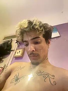 Snapshot of luluycoco chatting on 09-13-25, 12:32 luluycoco online show from 09-13-25, 12:32