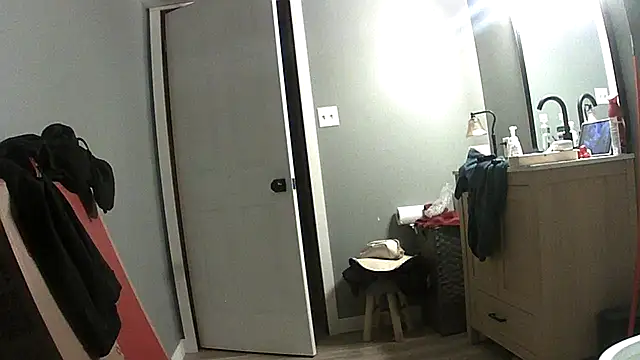 Snapshot of lovemedirty chatting on 10-16-25, 07:42 lovemedirty online show from 10-16-25, 07:42