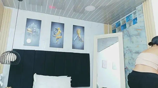 cutepetitee online show from 07-10-26, 12:08