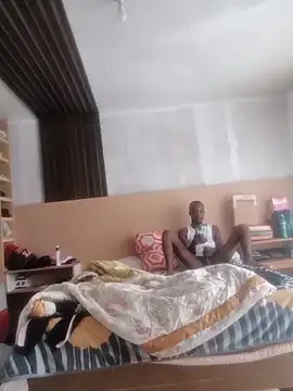 Snapshot of Pnice chatting on 12-14-25, 08:30 Pnice online show from 12-14-25, 08:30