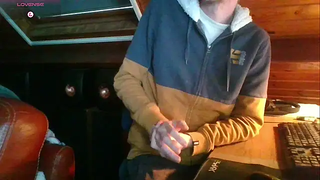 Snapshot of Vrenico-SC chatting on 09-22-25, 03:58 Vrenico-SC online show from 09-22-25, 03:58