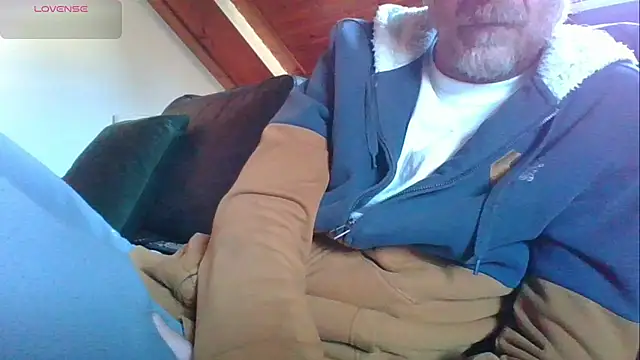 Snapshot of Vrenico-SC chatting on 02-08-26, 10:29 Vrenico-SC online show from 02-08-26, 10:29