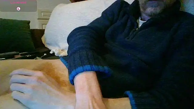 Snapshot of Vrenico-SC chatting on 02-28-26, 02:23 Vrenico-SC online show from 02-28-26, 02:23