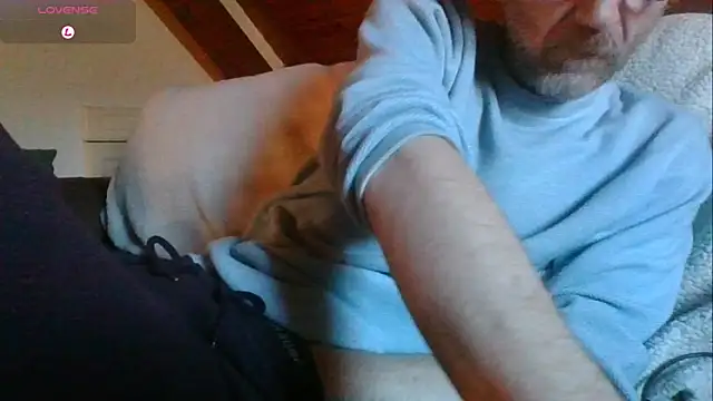 Snapshot of Vrenico-SC chatting on 03-02-26, 03:52 Vrenico-SC online show from 03-02-26, 03:52