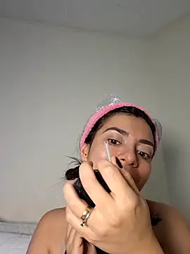 AmaiaSalvatore online show from 09-15-25, 10:10