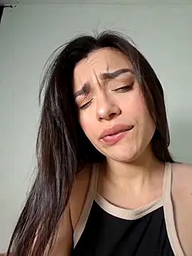 AmaiaSalvatore online show from 10-02-25, 10:50