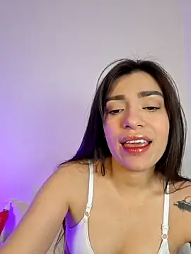 AmaiaSalvatore online show from 10-05-25, 08:29