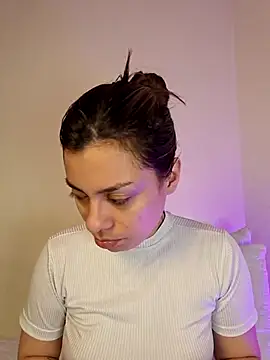 AmaiaSalvatore online show from 11-06-25, 09:26