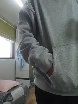 Snapshot of zzangzoa chatting on 02-22-26, 08:35 zzangzoa online show from 02-22-26, 08:35