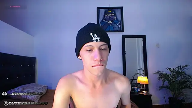 Snapshot of santiago_cutex chatting on 09-26-25, 06:06 santiago cutex online show from 09-26-25, 06:06