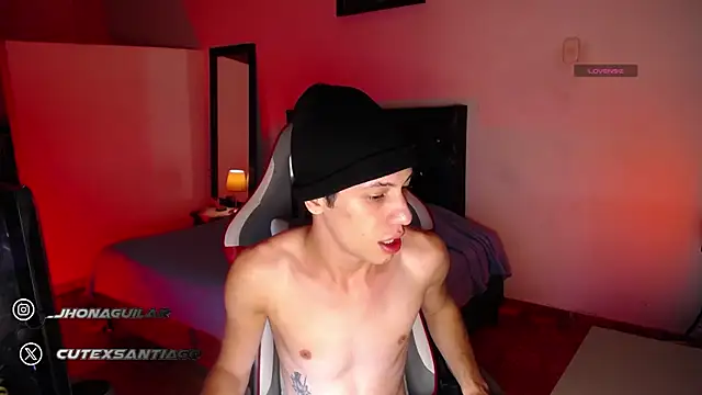 Snapshot of santiago_cutex chatting on 07-28-26, 01:43 santiago cutex online show from 07-28-26, 01:43