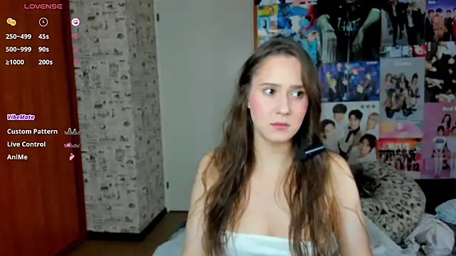 LucyRose3 online show from 10-09-25, 04:32