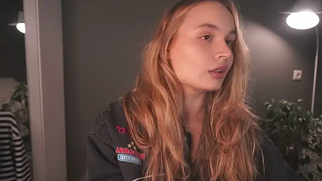 lisa schiele online show from 11-19-25, 08:20