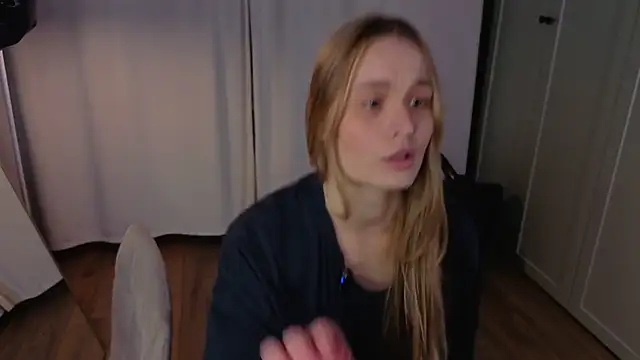 lisa schiele online show from 04-28-26, 08:36