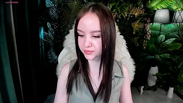 Snapshot of MarySparkle chatting on 10-06-25, 03:15 MarySparkle online show from 10-06-25, 03:15