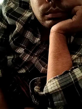 Snapshot of aarav_013 chatting on 03-04-26, 05:57 aarav 013 online show from 03-04-26, 05:57