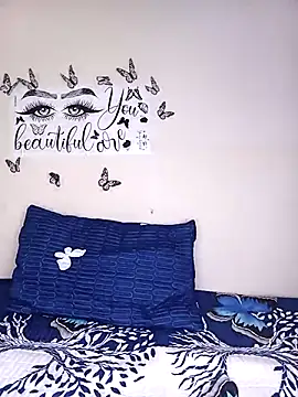 Young Slut21 online show from 09-22-25, 01:40