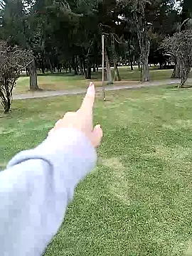 Snapshot of LuaBusch chatting on 09-24-25, 06:55 LuaBusch online show from 09-24-25, 06:55