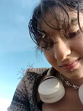 Snapshot of LuaBusch chatting on 02-04-26, 10:15 LuaBusch online show from 02-04-26, 10:15