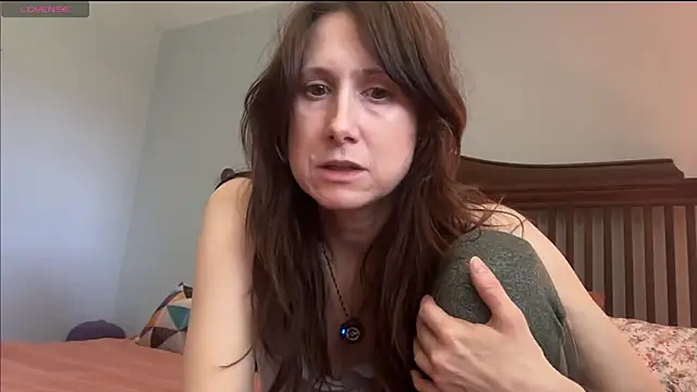 Snapshot of MommyGoddessL chatting on 06-15-26, 06:21 MommyGoddessL online show from 06-15-26, 06:21