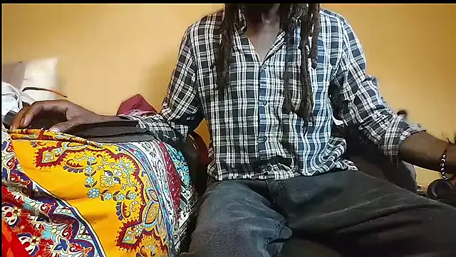 Snapshot of EYEzIAM chatting on 09-13-25, 01:11 EYEzIAM online show from 09-13-25, 01:11