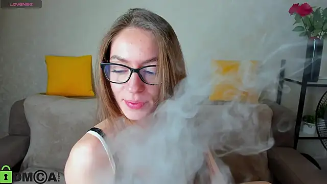 Agnes Wells online show from 10-22-25, 09:31