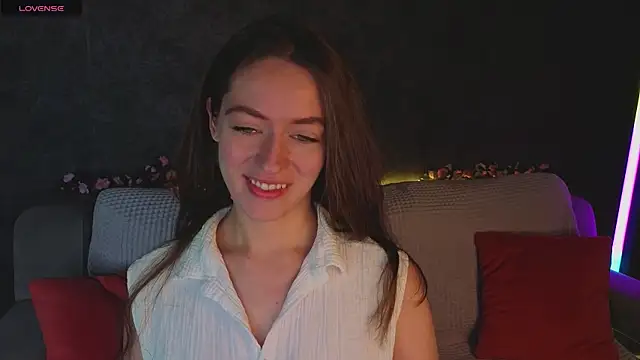 Agnes Wells online show from 06-06-26, 01:11