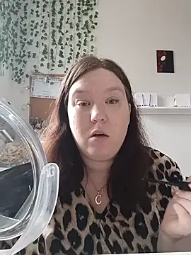 Feuchtekitty92xh online show from 10-08-25, 07:06