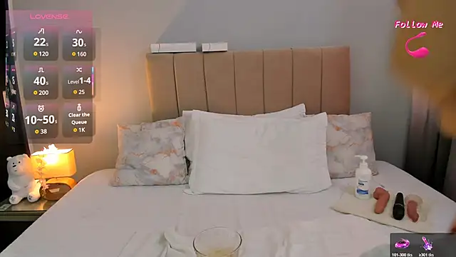 Snapshot of Penelophe01 chatting on 10-28-25, 05:15 Penelophe01 online show from 10-28-25, 05:15