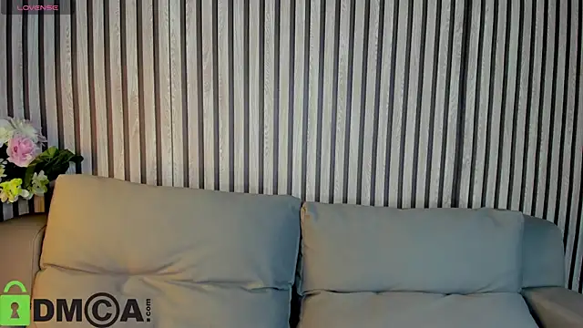 Snapshot of Casey_Sweeet chatting on 10-21-25, 03:57 Casey Sweeet online show from 10-21-25, 03:57