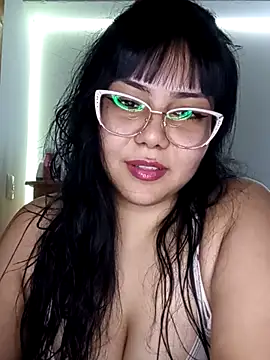 Snapshot of soo2303 chatting on 11-17-25, 08:47 soo2303 online show from 11-17-25, 08:47