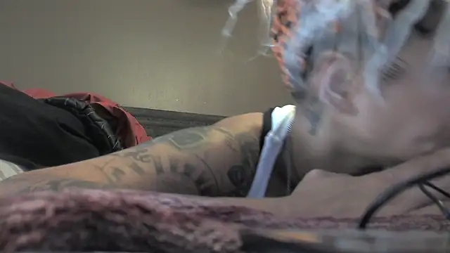 Snapshot of Flossee chatting on 09-20-25, 11:39 Flossee online show from 09-20-25, 11:39