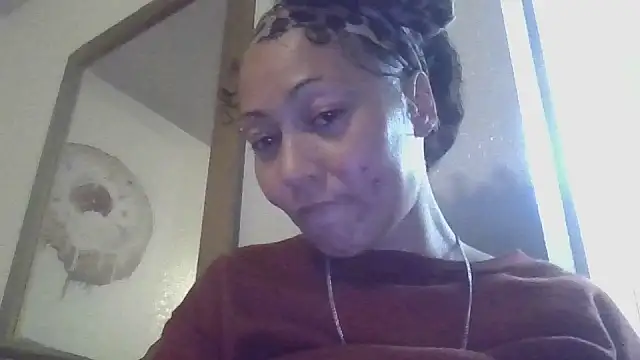 Snapshot of Flossee chatting on 09-30-25, 05:34 Flossee online show from 09-30-25, 05:34