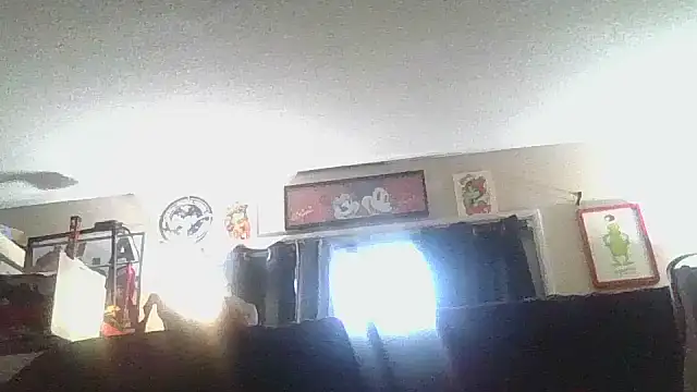 Snapshot of Flossee chatting on 10-23-25, 12:43 Flossee online show from 10-23-25, 12:43