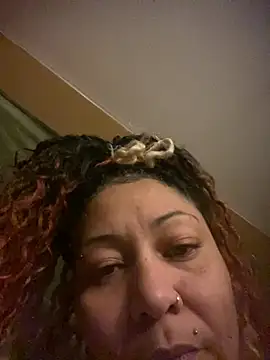 Snapshot of Flossee chatting on 01-18-26, 05:55 Flossee online show from 01-18-26, 05:55