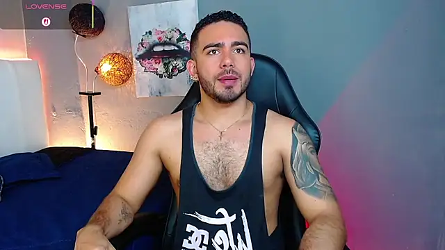 Snapshot of adamhairy chatting on 06-21-26, 12:35 adamhairy online show from 06-21-26, 12:35