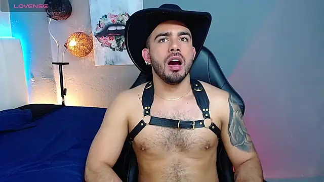 Snapshot of adamhairy chatting on 06-23-26, 07:01 adamhairy online show from 06-23-26, 07:01