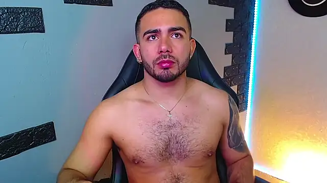 Snapshot of adamhairy chatting on 06-28-26, 07:31 adamhairy online show from 06-28-26, 07:31