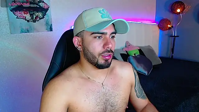 Snapshot of adamhairy chatting on 07-18-26, 08:23 adamhairy online show from 07-18-26, 08:23