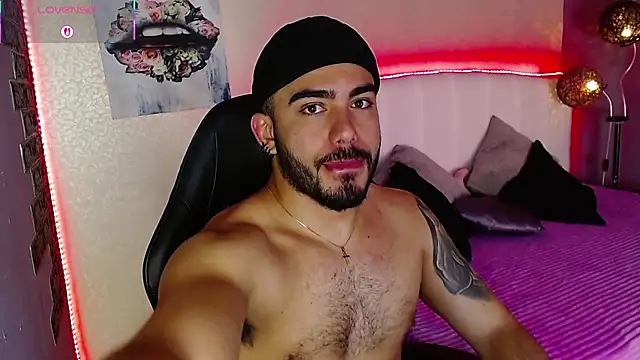 Snapshot of adamhairy chatting on 07-21-26, 07:05 adamhairy online show from 07-21-26, 07:05