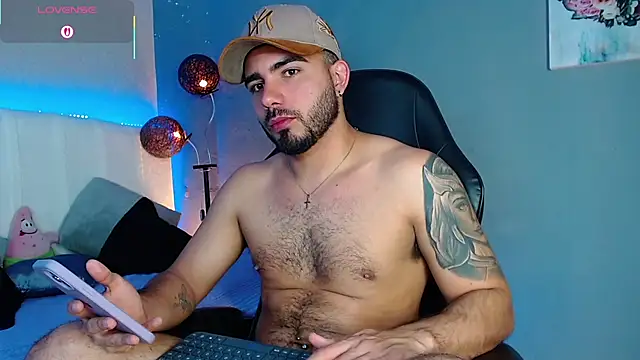 Snapshot of adamhairy chatting on 07-31-26, 07:57 adamhairy online show from 07-31-26, 07:57