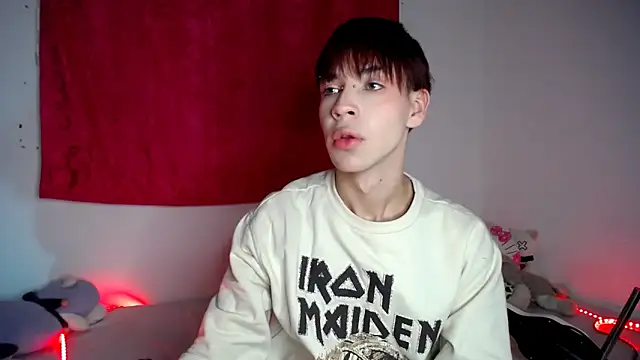 lucky stricke online show from 12-19-25, 07:04