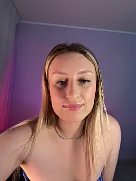 Snapshot of KassandraTress chatting on 11-24-25, 03:23 KassandraTress online show from 11-24-25, 03:23