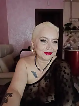 Snapshot of SquirtMilf00 chatting on 09-25-25, 01:31 SquirtMilf00 online show from 09-25-25, 01:31