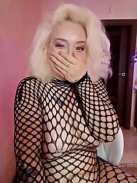 SquirtMilf00 online show from 03-01-26, 03:30