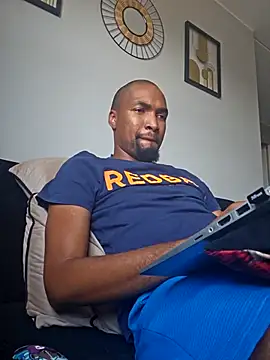 Snapshot of mojaymort chatting on 09-15-25, 01:00 mojaymort online show from 09-15-25, 01:00