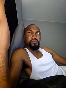 Snapshot of mojaymort chatting on 10-30-25, 05:24 mojaymort online show from 10-30-25, 05:24