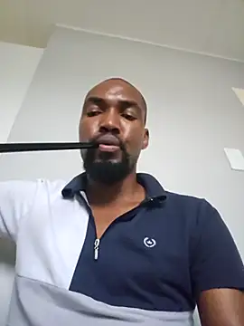 Snapshot of mojaymort chatting on 11-15-25, 04:03 mojaymort online show from 11-15-25, 04:03